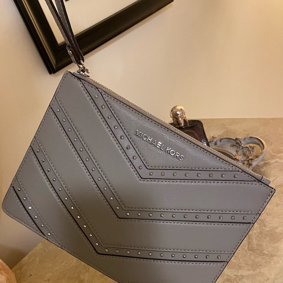 Michael Kors studded wristlet - Picture 2 of 5